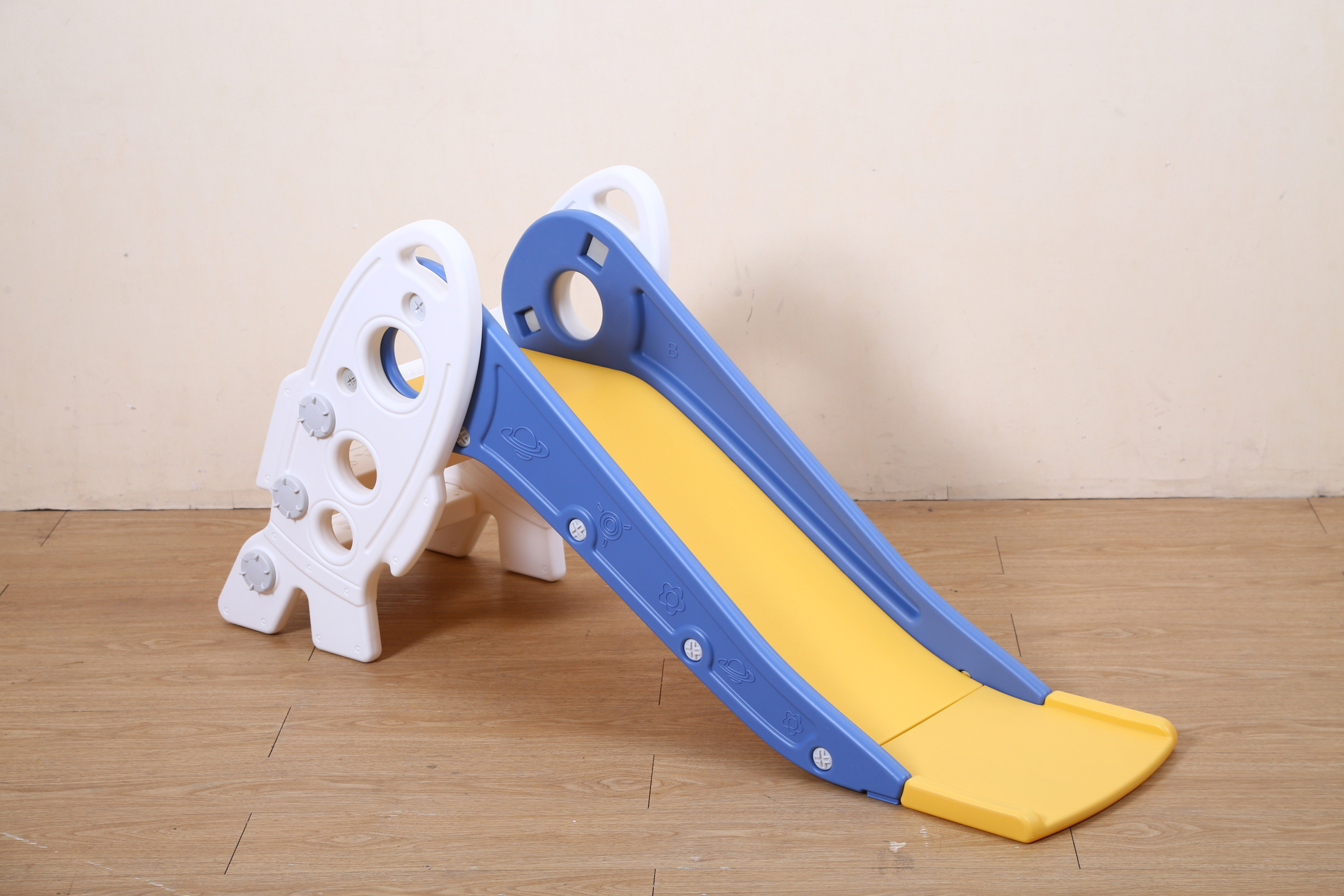 Rocket design kids slide for toddlers indoor baby slide